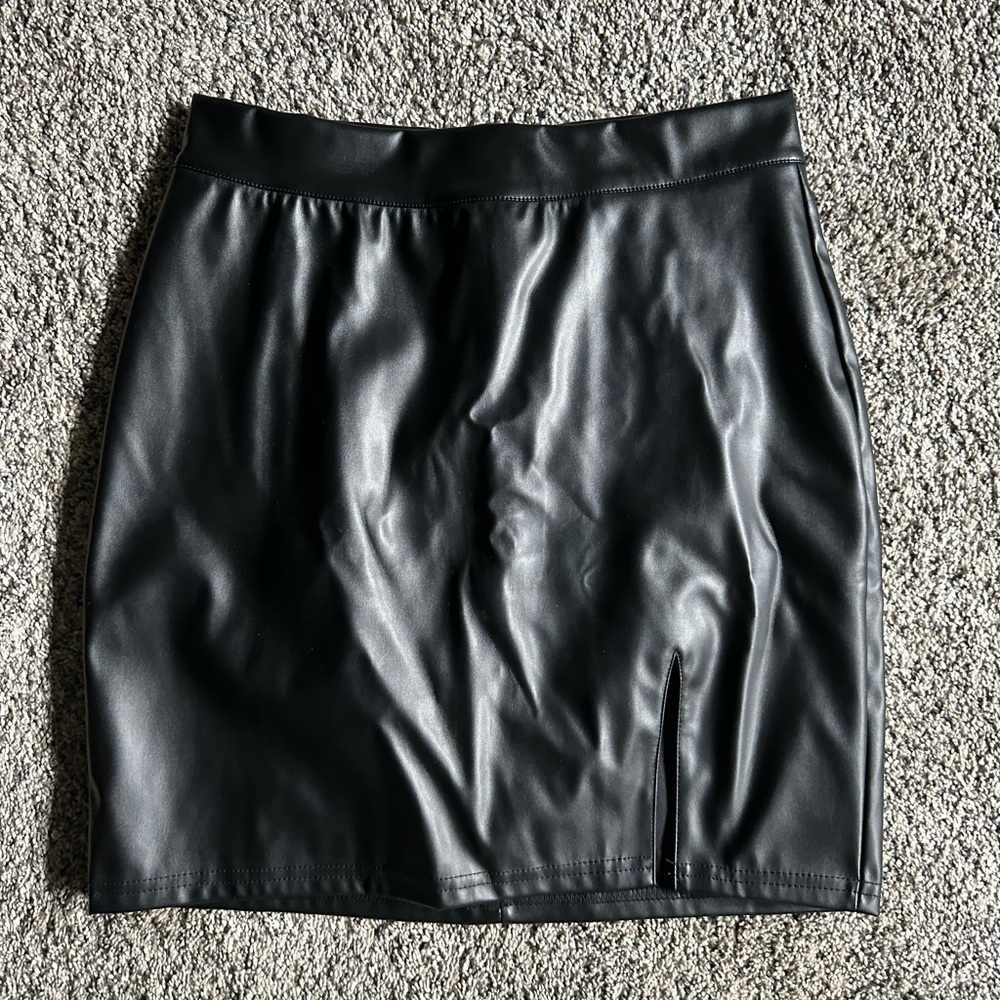 Amazon Black Faux Leather Pencil Skirt